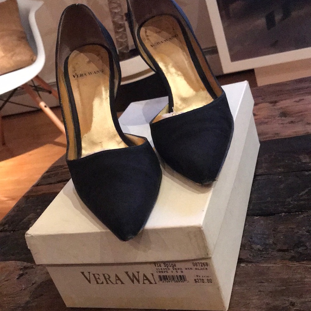 Vera Wang Bill Heels